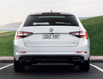 Škoda Superb Wagon 4×4 [Australia] '2016–19