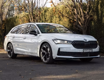 Škoda Superb 4×4 Wagon Sportline [Australia] (3Y) '2025–pr.