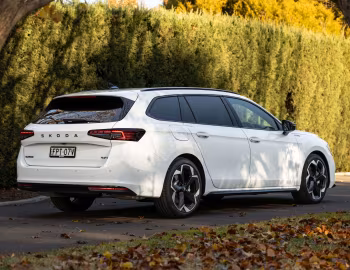 Škoda Superb 4×4 Wagon Sportline [Australia] (3Y) '2025–pr.