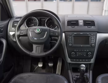Painel frontal Škoda Yeti '2009–13