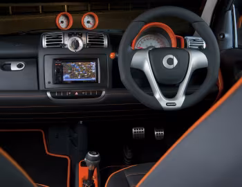 Торпедо Brabus smart fortwo coupé tailor made [UK-spec] (C451) '2009–10