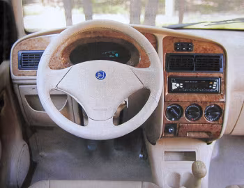 中控台 Soyat Hatchback (NJ7150) '2005–08