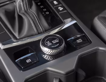 Интерьер SsangYong Korando Ultimate [UK-spec] (C300) '2019–23