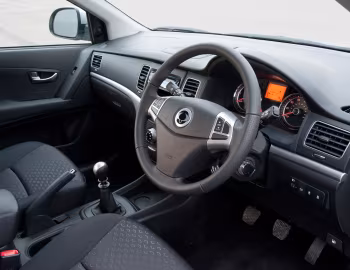 Интерьер SsangYong Korando CSX [UK-spec] '2012–13