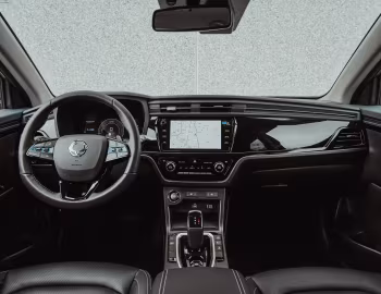 Торпедо SsangYong Korando e-Motion [EU-spec] (C300) '2021–23