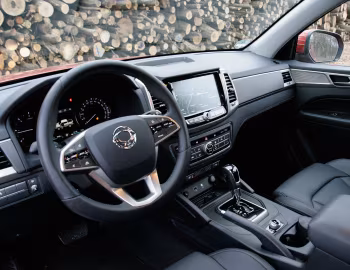 Интерьер SsangYong Musso [Worldwide] '2018–21