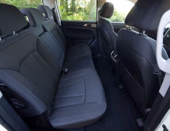 Интерьер SsangYong Musso EX [UK-spec] '2018–21