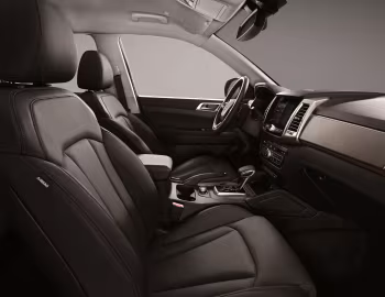 Интерьер SsangYong Musso Grand [Worldwide] '2019–21