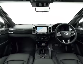 Торпедо SsangYong Musso Saracen [UK-spec] '2022–23