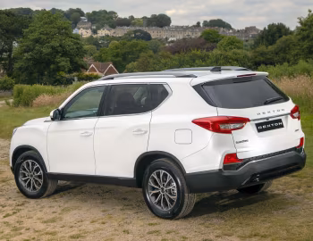 SsangYong Rexton "ICE" [UK-spec] (Y400) '2019–21