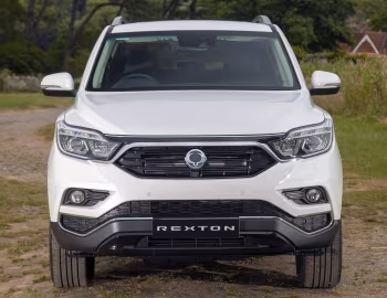 SsangYong Rexton "ICE" [UK-spec] (Y400) '2019–21