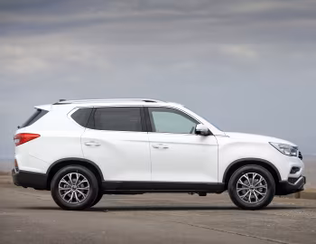 SsangYong Rexton "ICE" [UK-spec] (Y400) '2019–21