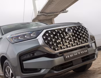 SsangYong Rexton Ultimate 4WD [UK-spec] '2021–23