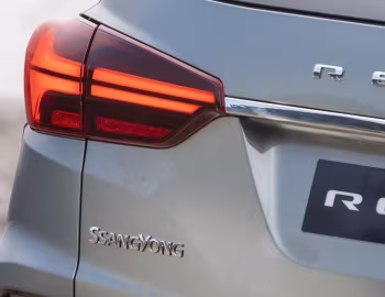 SsangYong Rexton Ultimate 4WD [UK-spec] '2021–23