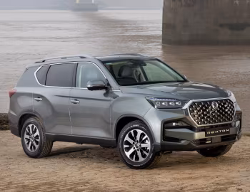 SsangYong Rexton Ultimate 4WD [UK-spec] '2021–23
