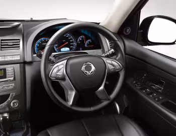 Интерьер SsangYong Rexton W [UK-spec] (Y250) '2015–17