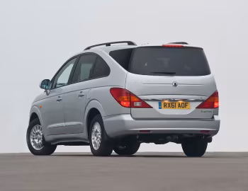 SsangYong Rodius [UK-spec] '2007–13