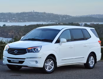 SsangYong Stavic [Australia] '2013–15