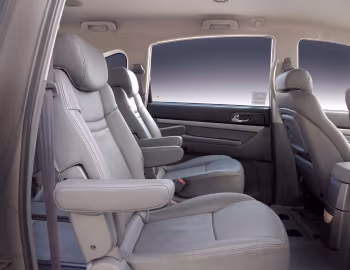 Интерьер SsangYong Stavic '2004–07