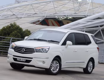 SsangYong Stavic [Australia] '2013–15