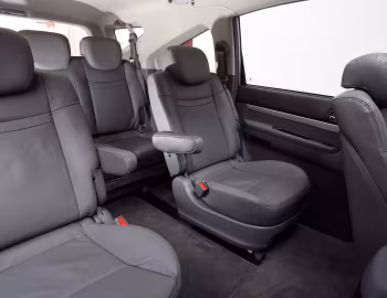 Интерьер SsangYong Stavic [Australia] '2007–13