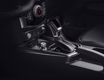 Интерьер SsangYong Tivoli Armour [South Korea] '07.2017–06.2019