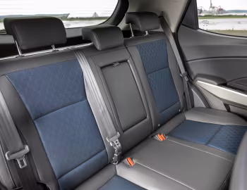 Интерьер SsangYong Tivoli LE [UK-spec] '2019–20