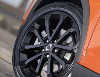 SsangYong Tivoli LE [UK-spec] '2019–20