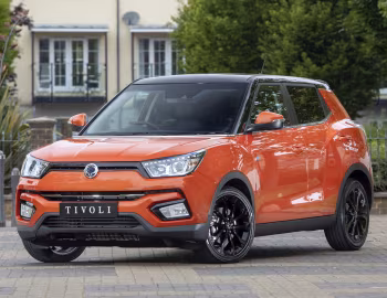 SsangYong Tivoli LE [UK-spec] '2019–20