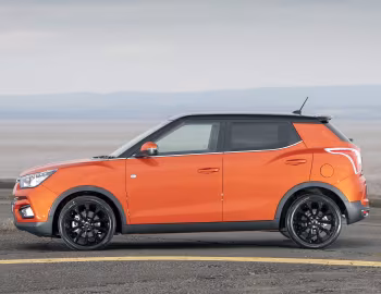 SsangYong Tivoli LE [UK-spec] '2019–20