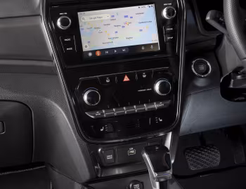 Интерьер SsangYong Tivoli "Ultimate" [UK-spec] '2020–23