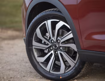 SsangYong Tivoli "Ultimate" [UK-spec] '2020–23