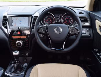Торпедо SsangYong Tivoli XLV [UK-spec] '2016–20