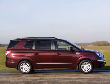 SsangYong Turismo '2013–18