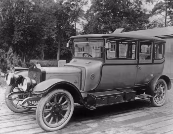 Standard 20 HP Five Seater Sociable Berline '1911
