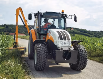 Steyr 4095 Kompakt Municipal '2013–pr.