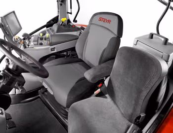 Intérieur Steyr 4145 Profi '2016–pr.
