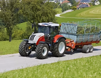 Steyr 6165 CVT '2015–pr.