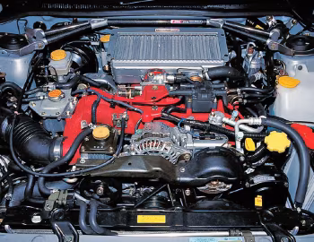 Sob o capô Subaru Impreza STi S201 (GC8) '2000