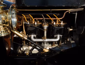 发动机舱 1907 Stoddard-Dayton Model K Runabout