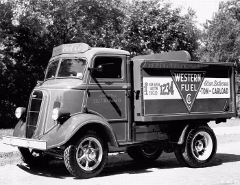 1936 Studebaker 2M201 COE '01.1936–02.1937