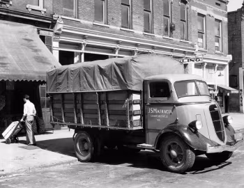 1936 Studebaker 2M225 Stake Truck '01.1936–02.1937