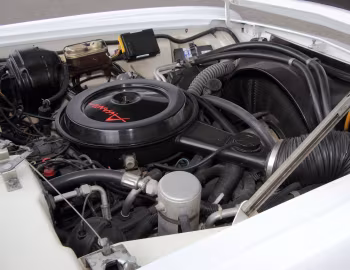 Under The Hood 1963–64 Studebaker Avanti '06.1962–12.1963