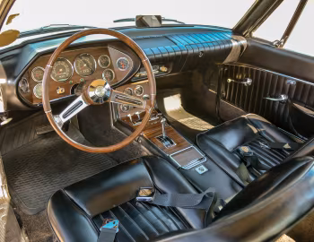 Интерьер 1963 Studebaker Avanti R2