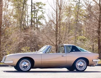 1963 Studebaker Avanti R2