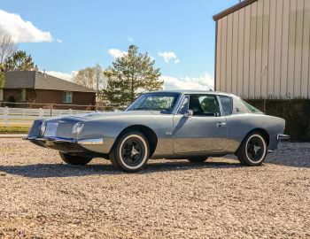 1963 Studebaker Avanti R2