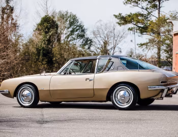 1963 Studebaker Avanti R2