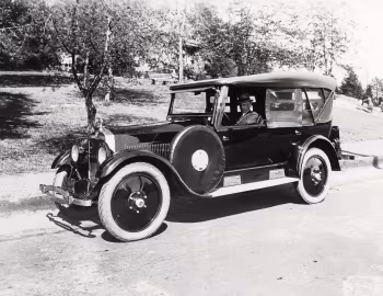 1922 Studebaker Big Six Touring (EK-22)