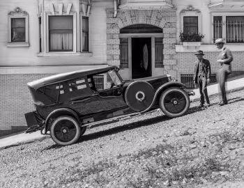 1922 Studebaker Big Six Touring (EK-22)