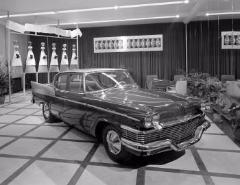 1958 Studebaker Commander Sedan (58B-W4)
